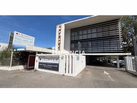 local commercial à louer