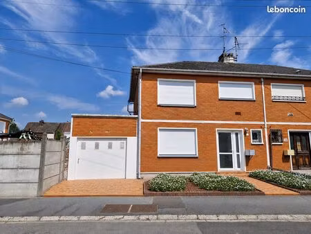 semi-individuelle avec garage et jardin