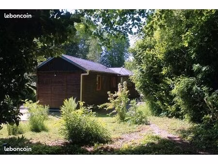 maison bois sur 1/2 hectare à l'abri des regards
