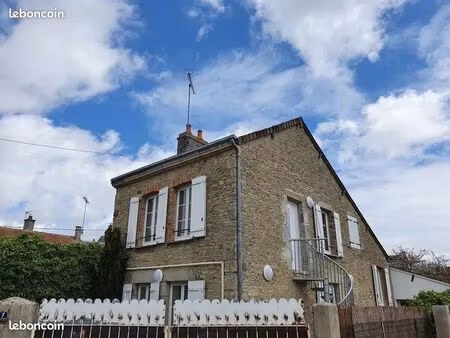 chambre meublée pour étudiant(e)s alençon