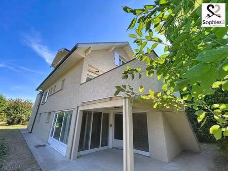 maison de prestige de 160 m2 en vente claix  france