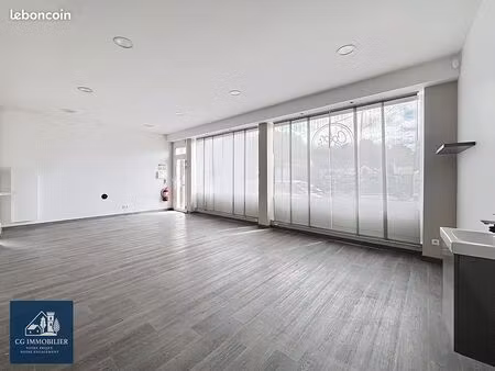 local commercial 59 m² cuise la motte