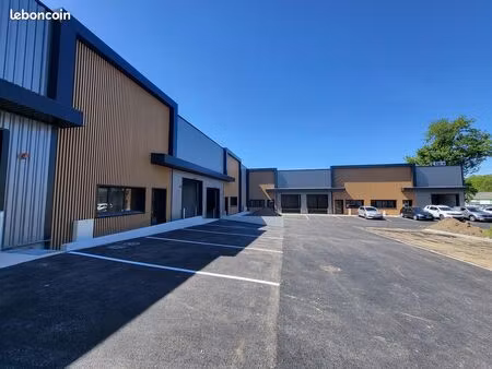 local 200 m² saint-avé