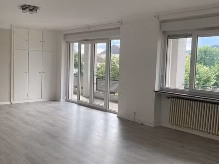 a louer f3 de 99 m² avec balcon  garage et cave  thionville quartier st françois