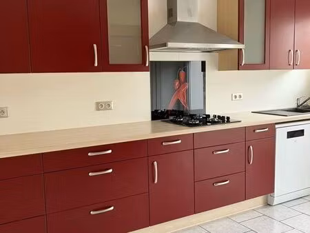 loue maison de 170 m2