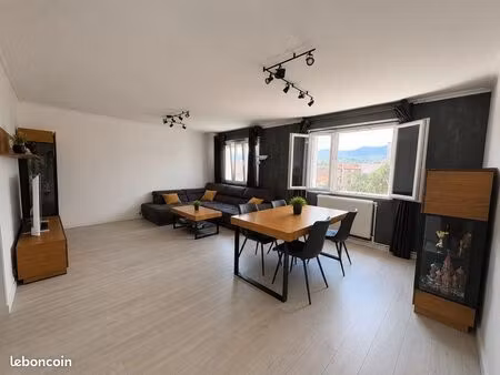 superbe t3 rénové 83 m² – dernier étage – vue dégagée – parking – cave