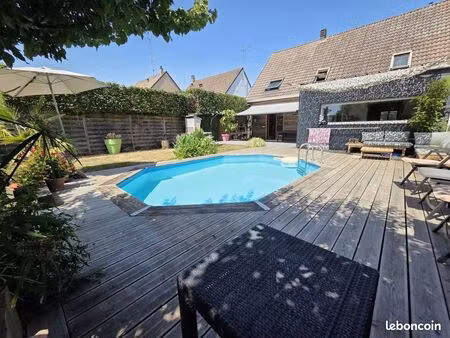 maison 8 pièces 140 m²