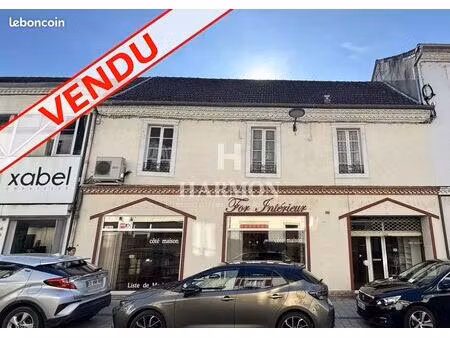 immeuble 5 pièces 186 m²