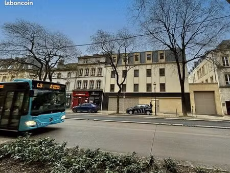 bureaux 158 m²