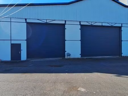 hall et bureau 4200 m² pour investisseur