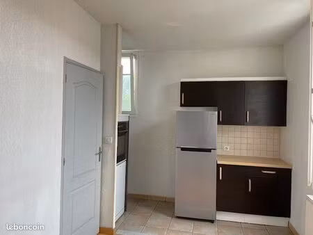 à coté instit st dominique et prés des facs f5 + garage+ espace vert 550m²