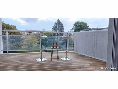 beau t2 de 50m2 avec terrasse  pau centre