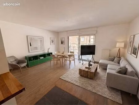t3 de 68 m² avec balcon 10 m² + parking résidence récente la madeleine romarin
