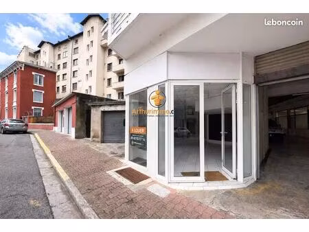 local commercial 81 m² lourdes
