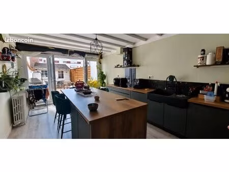 immeuble 12 pièces 300 m²