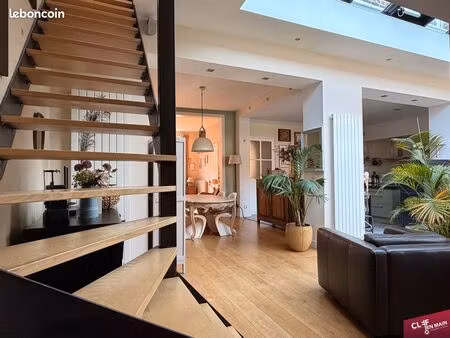 maison 8 pièces 195 m²