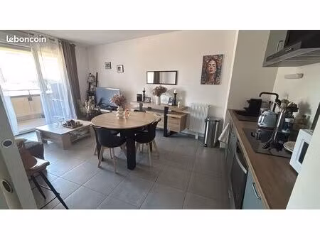 location étudiante - t2 (46m2) proche écoles  hôpitaux et commerces