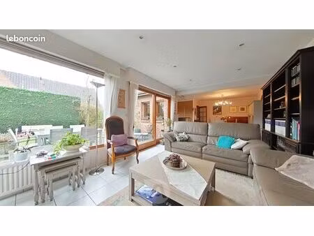 maison 6 pièces 144 m²