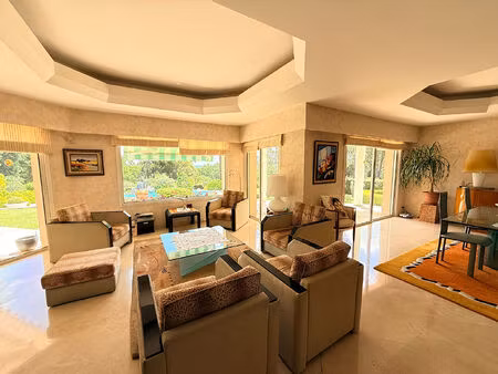 villa golf de teoula 5 pièce(s) 200 m2 + jardins et piscine