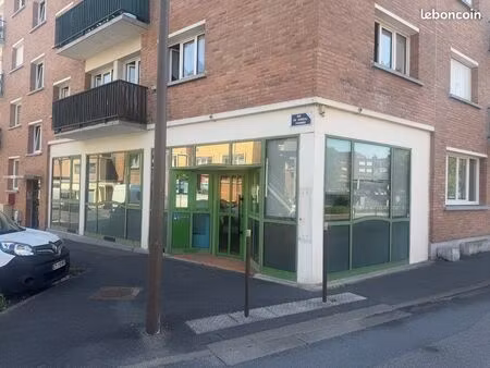 local commercial 90 m² – centre-ville de maubeuge – grande vitrine – disponible immédiatem