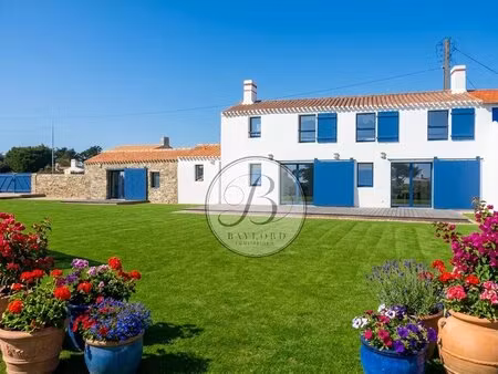 maison rénovée avec terrain piscinable