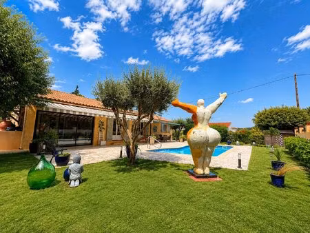 vidauban – élégante villa de plain-pied de 140 m² avec piscine sur un terrain de plus de 2