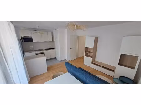 t2 / 40m² / fontenay-sous-bois (rer a)