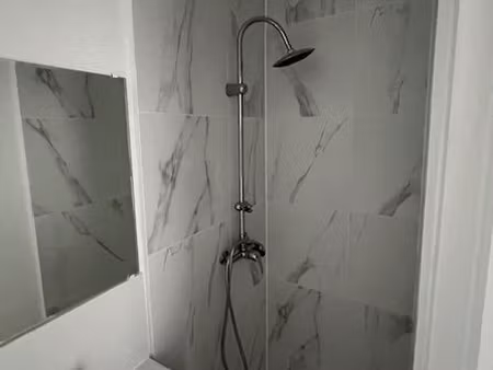 studio / 27m² / chelles gournay (rer e)