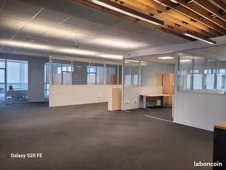 plateau de bureaux à louer