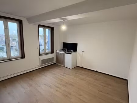 studio 1 pièce 40 m²
