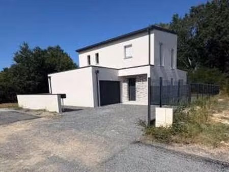 location maison à baugé (49150) : à louer / 107m² baugé
