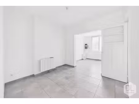 maison 3 façades rénovée avec 4 chambres