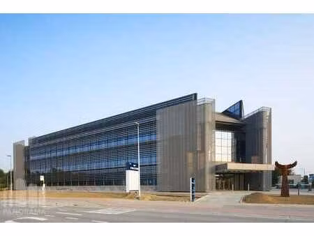 bureaux de 2.161 m² à proximité du r0