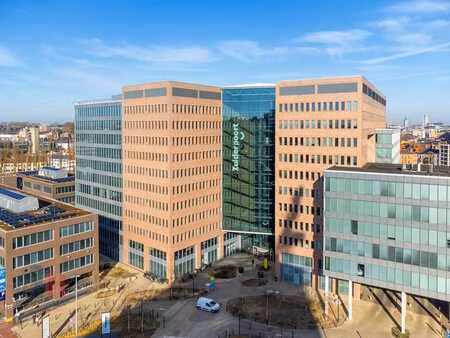 437 m² de bureaux prêts à l'emploi à un emplacement de ch...
