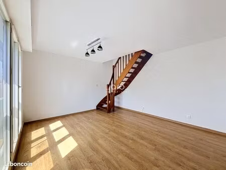 appartement 3 pièces 44 m²