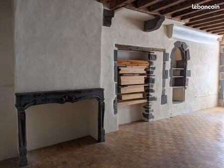 riom haut rue du commerce beau local prof ou commercial 43 m2