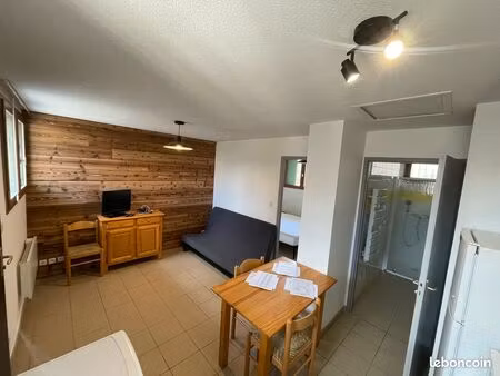 t2 de 28 m² meublé à louer à l’année – bolquère village