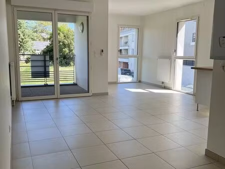 studio 1 pièce 40 m²