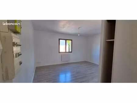 appartement t2 centre pont l'eveque