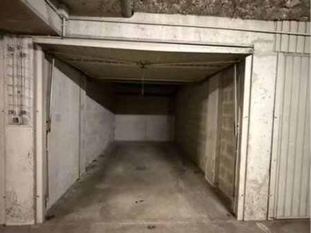 garage box 15m2 boulevard michelet