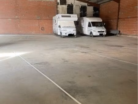 emplacement parking