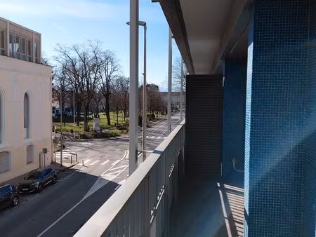 appartement - 4 pièces - 82 m2 - etage 2