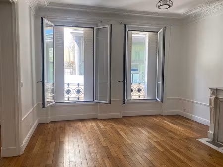 location appartement 4 pièces 93 m² à neuilly-sur-seine (92200)  2 550 €
