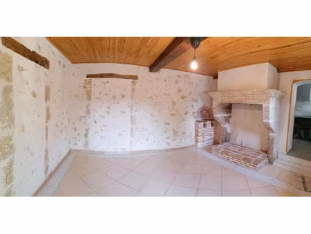 location maison 3 pièces à noaillan (33730)  690 €