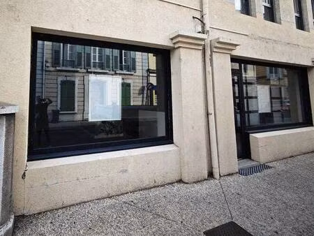 local commercial à vendre
