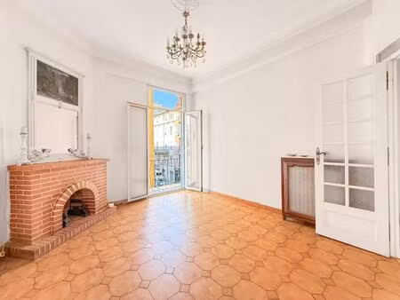 nice le port - 3p 52 59 m²