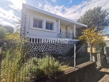 location maison 4 pièces 74 m² à le tampon (97430)  1 085 €