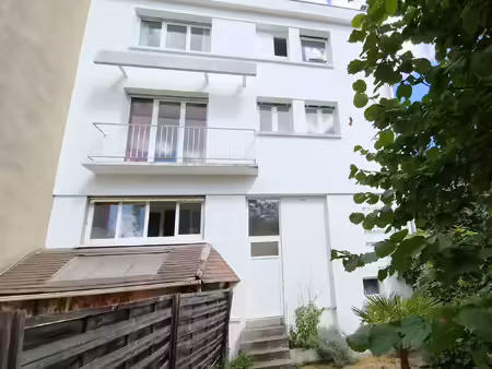 saint cyr sur loire  immeuble de rapport dans un secteur très p