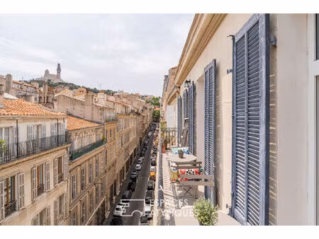 appartement bourgeois avec vue imprenable - quartier des antiquaires  marseille 6e