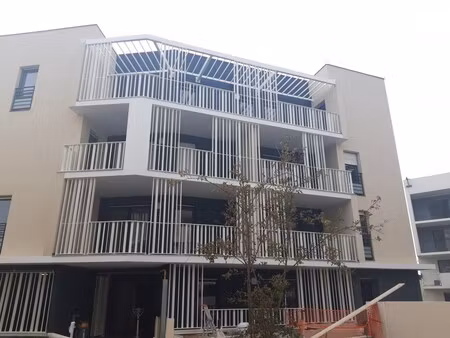 beau t1 avec balcon et parking à marseille